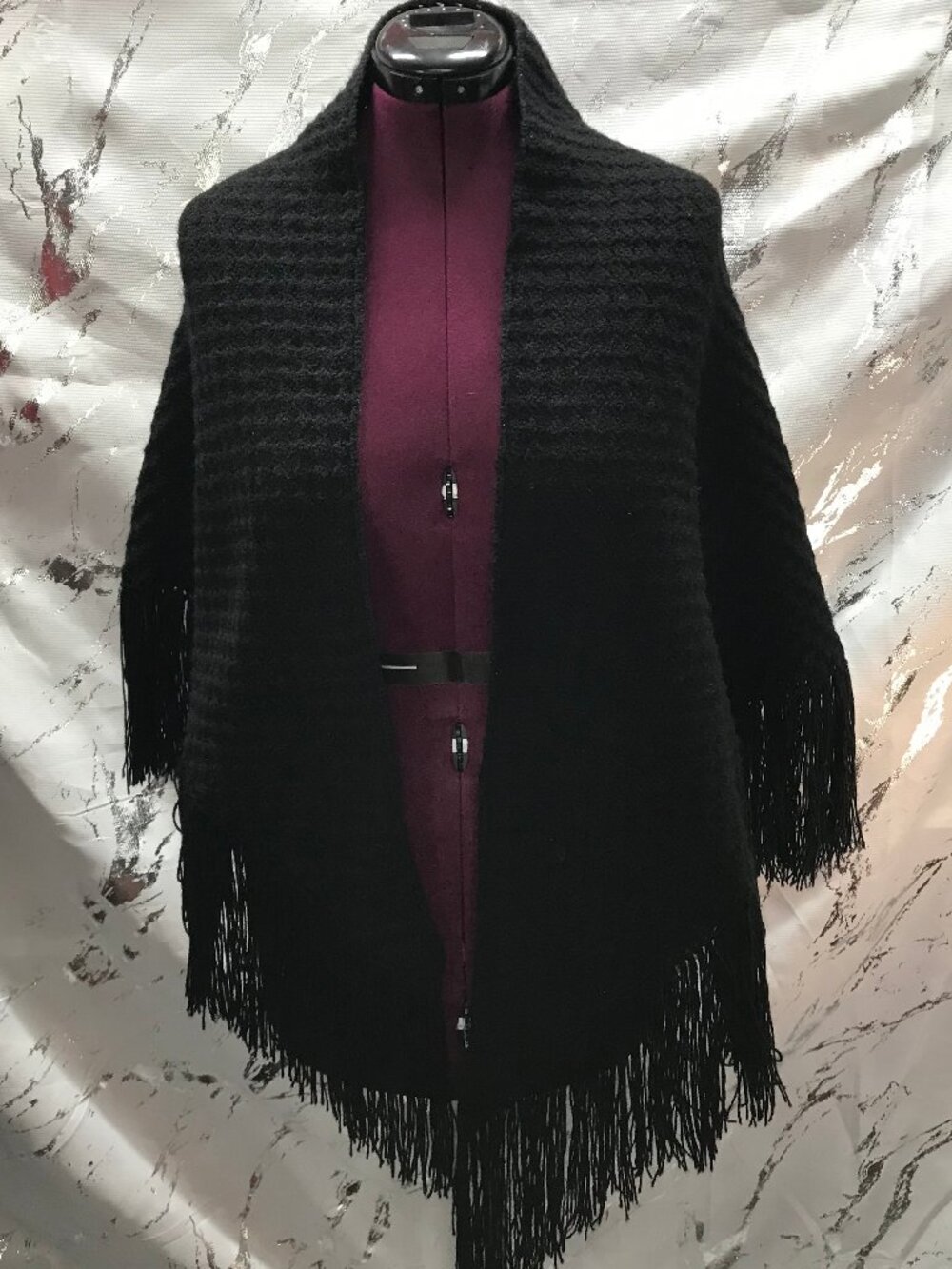 Women's Knitted Poncho w/Fringe Trim Black